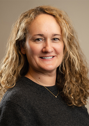 Amy Worth