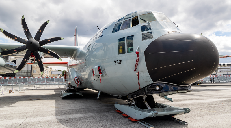 US Air Force ski-equipped LC-130H Hercules transport plane